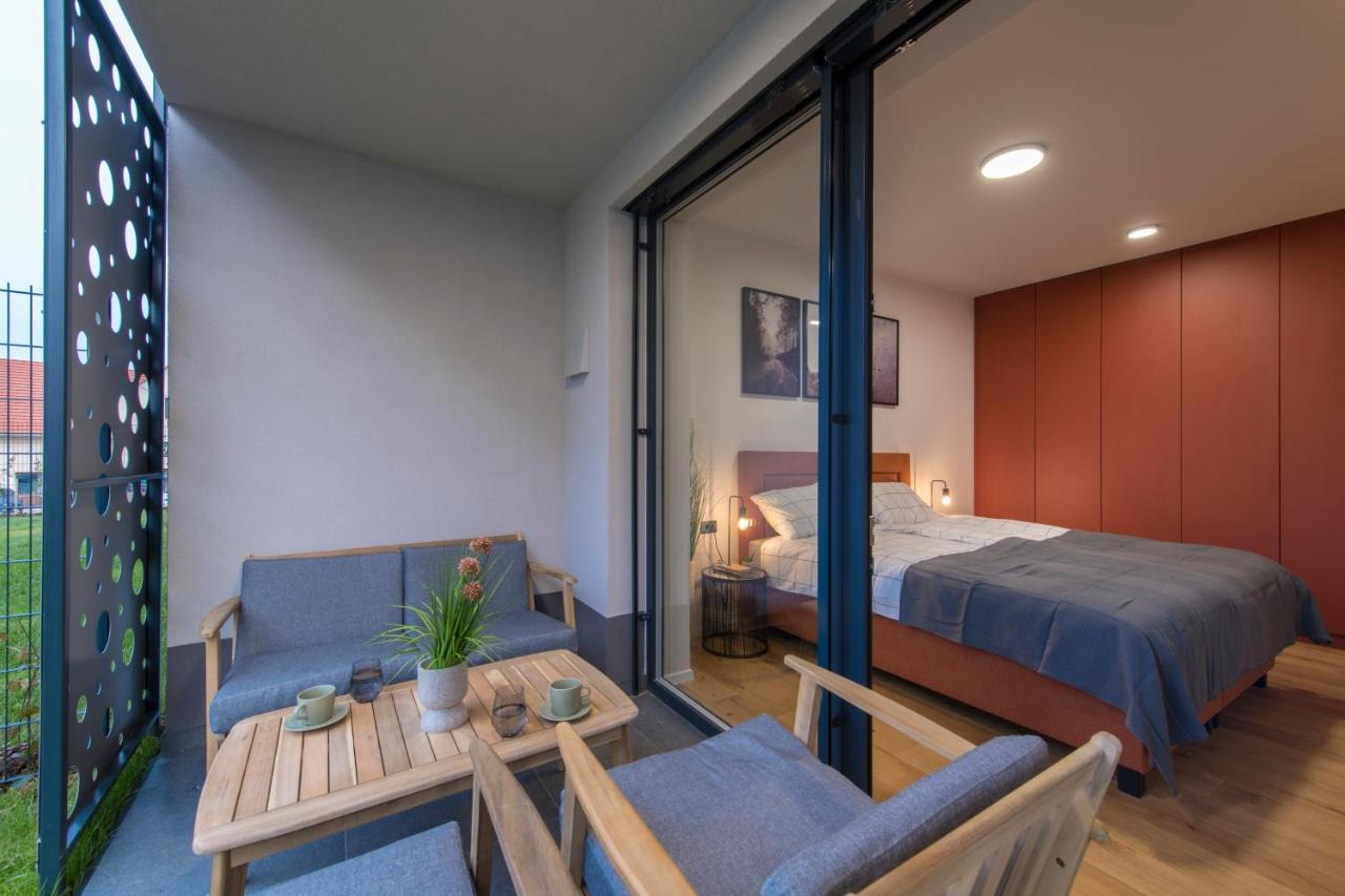 Apartmaji Harpf สโลวีน กราเดส ภายนอก รูปภาพ