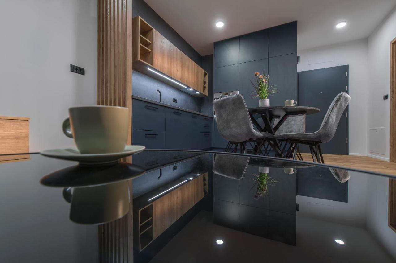 Apartmaji Harpf สโลวีน กราเดส ภายนอก รูปภาพ