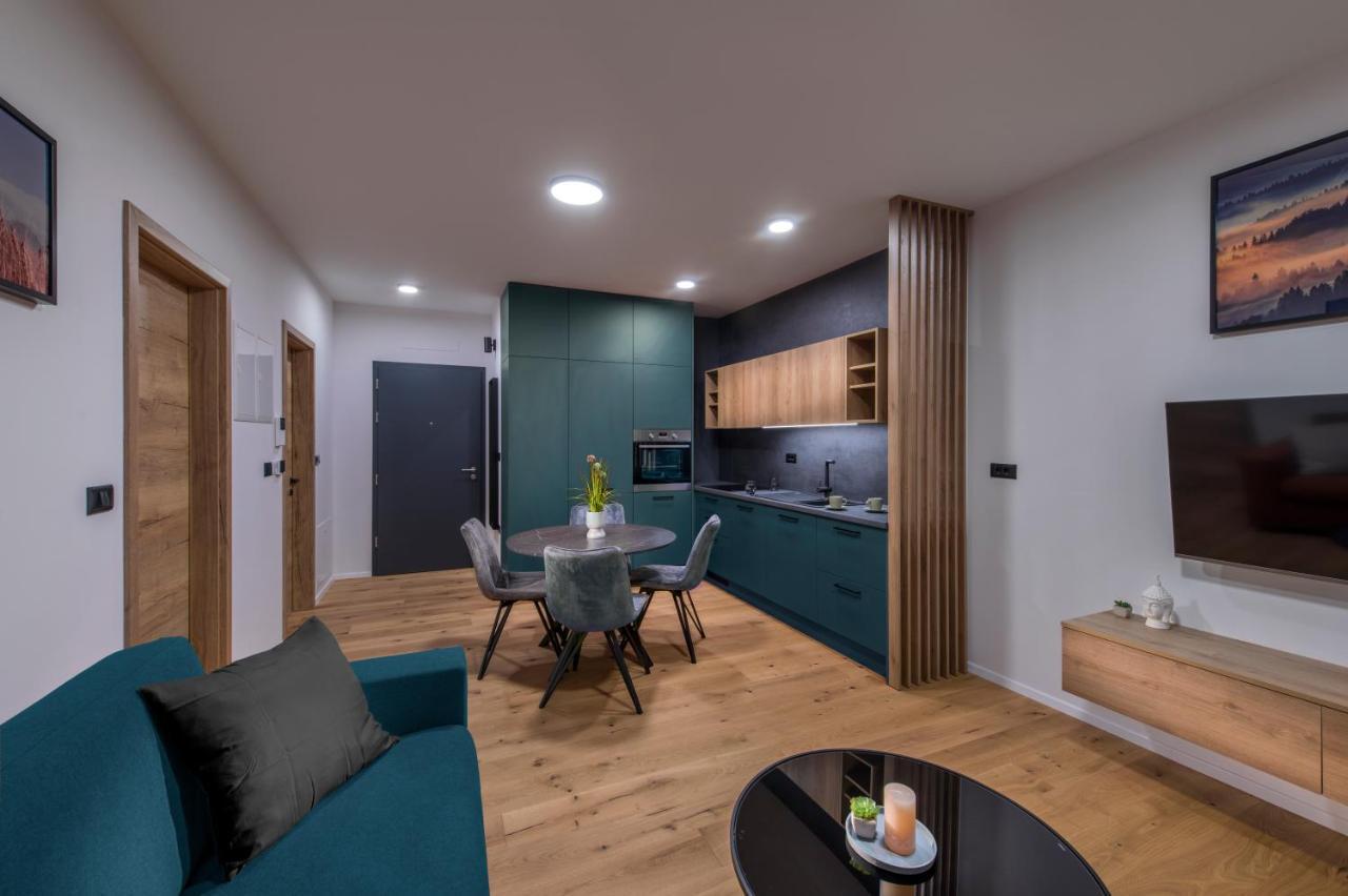 Apartmaji Harpf สโลวีน กราเดส ภายนอก รูปภาพ
